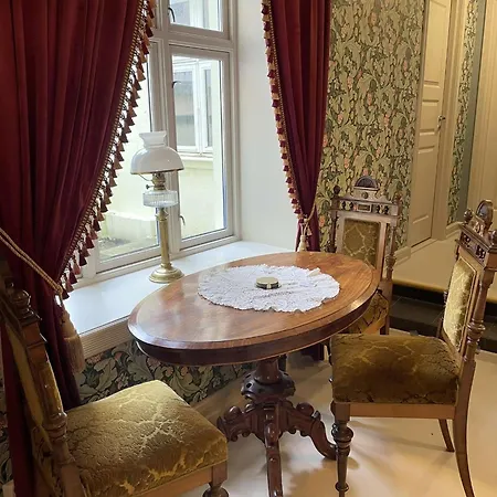 Jugend 1902 Apartman